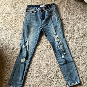 Distressed skinny Vervet jeans from Vici; medium wash; size 26